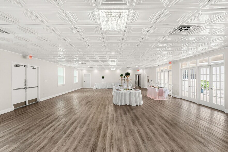 More Photos Of 1824 S Harbor City Blvd, Melbourne Religious Facility For Sale