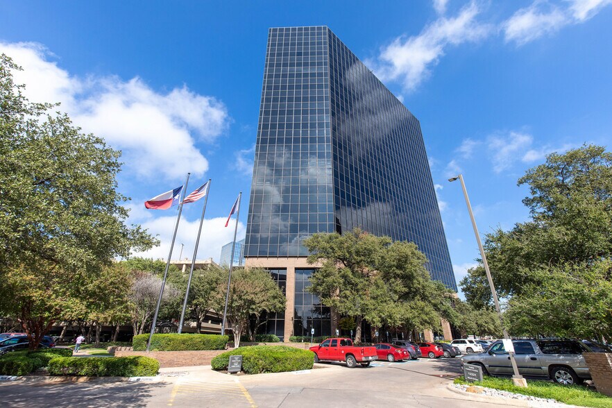 More Photos Of 12221 Merit Dr, Dallas Office For Lease