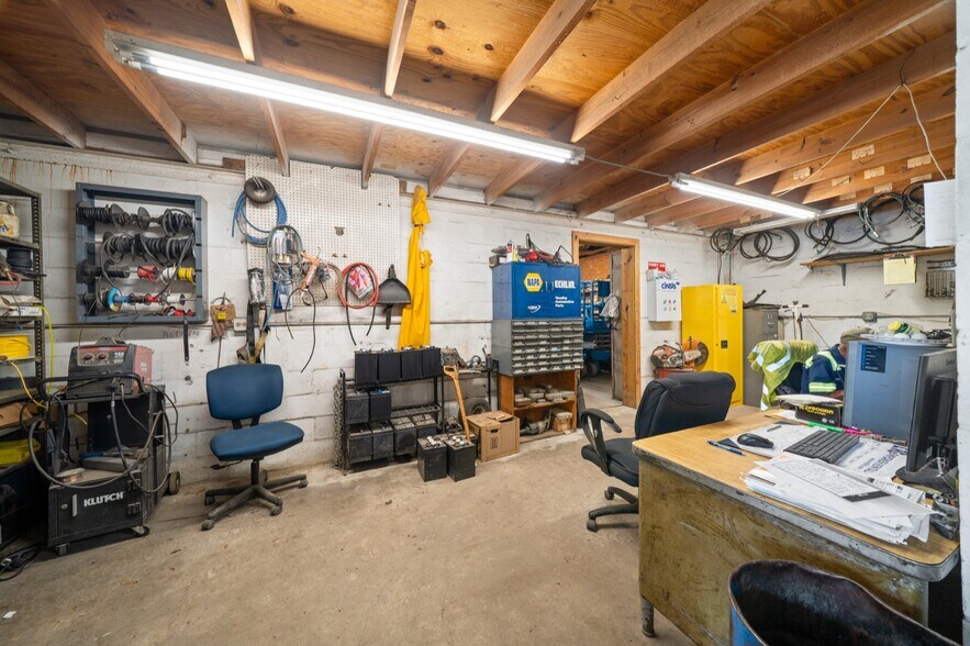 More Photos Of 7722 SE 126th Pl, Belleview Warehouse For Lease