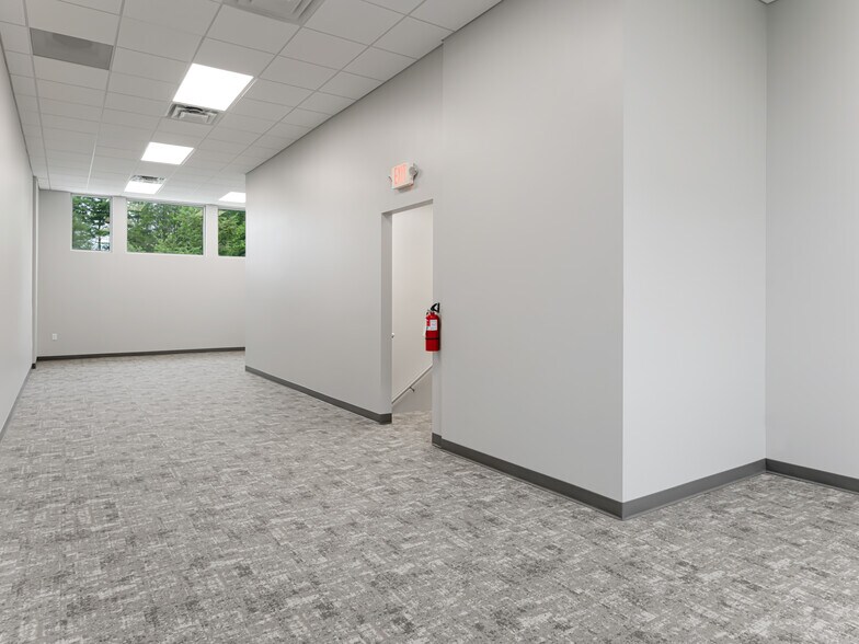 More Photos Of 559 Long Shoals Rd, Arden Medical For Lease