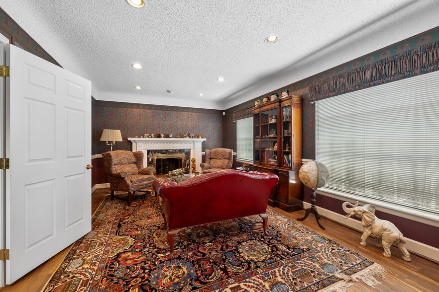 More Photos Of 23001-23003 Greater Mack Ave, Saint Clair Shores Medical For Sale