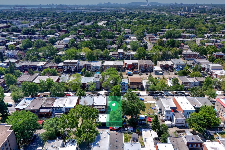 More Photos Of 597 Rue Pierre-Tétreault, Montréal Land For Sale