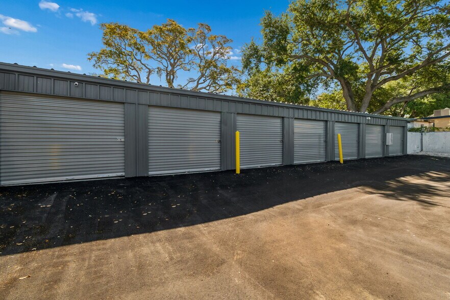 More Photos Of 1453 S Martin Luther King Jr Ave, Clearwater Warehouse For Sale