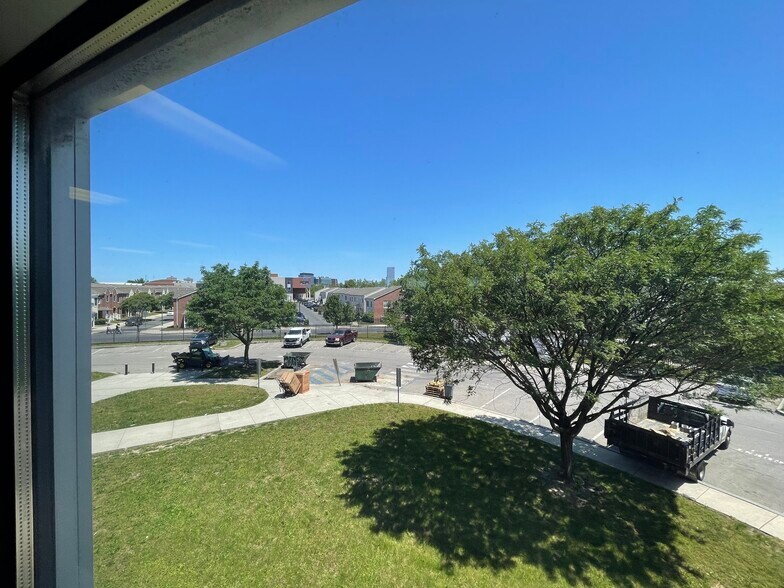 More Photos Of 1800 S 32nd St, Philadelphia Office For Sale