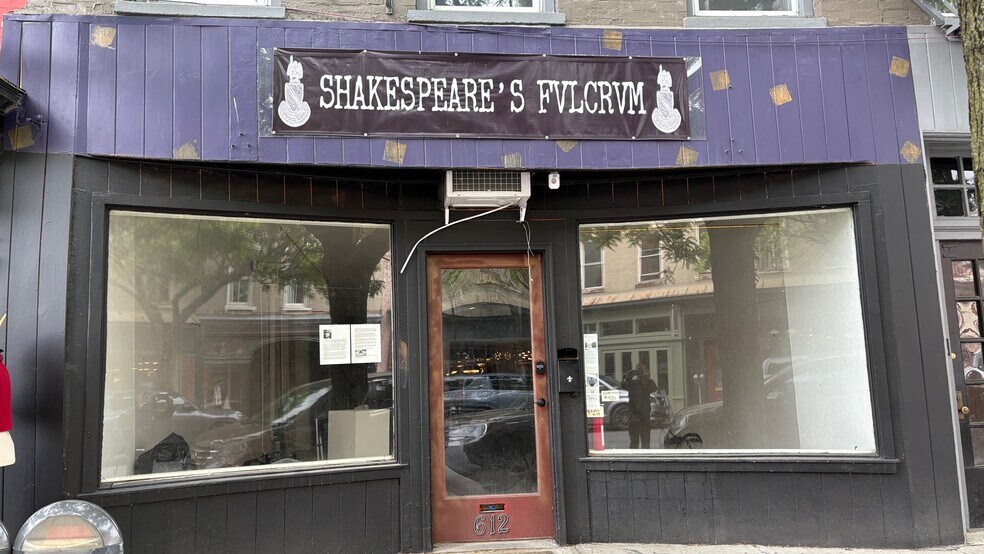 More Photos Of 612 Warren St, Hudson Storefront Retail Residential For Lease