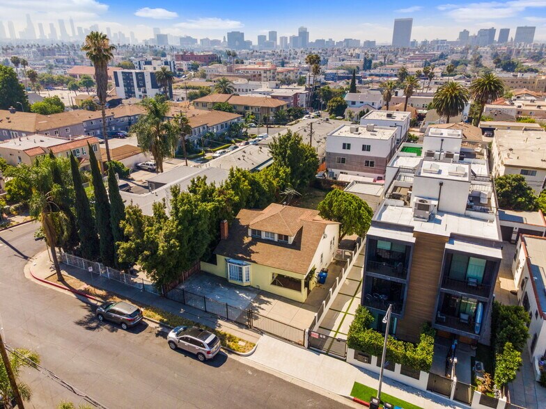 More Photos Of 4458 Maplewood Ave, Los Angeles Multifamily For Sale