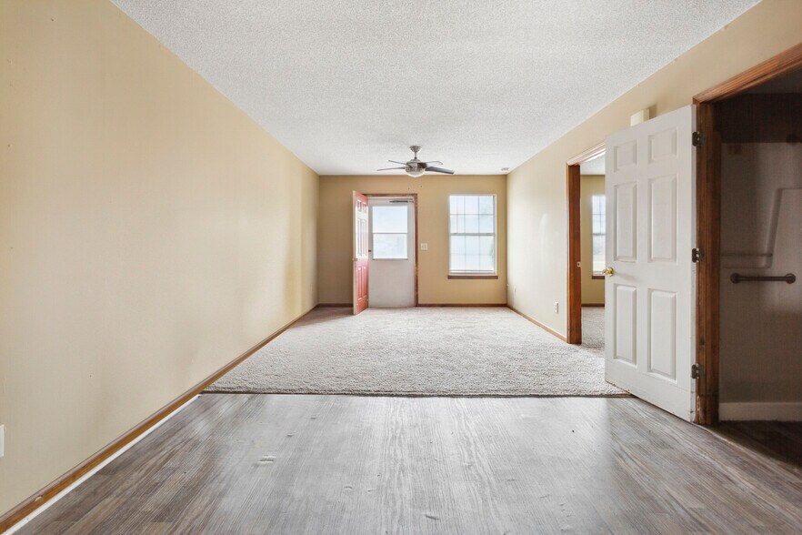 More Photos Of 124 Evergreen Trl, Cartersville Apartments For Sale