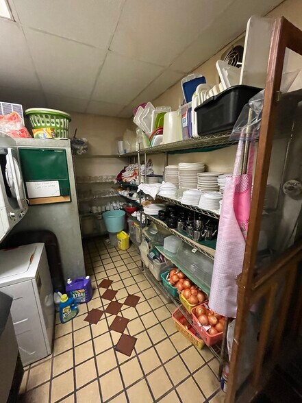 More Photos Of 6125 St Clair Ave, Cleveland Restaurant For Lease