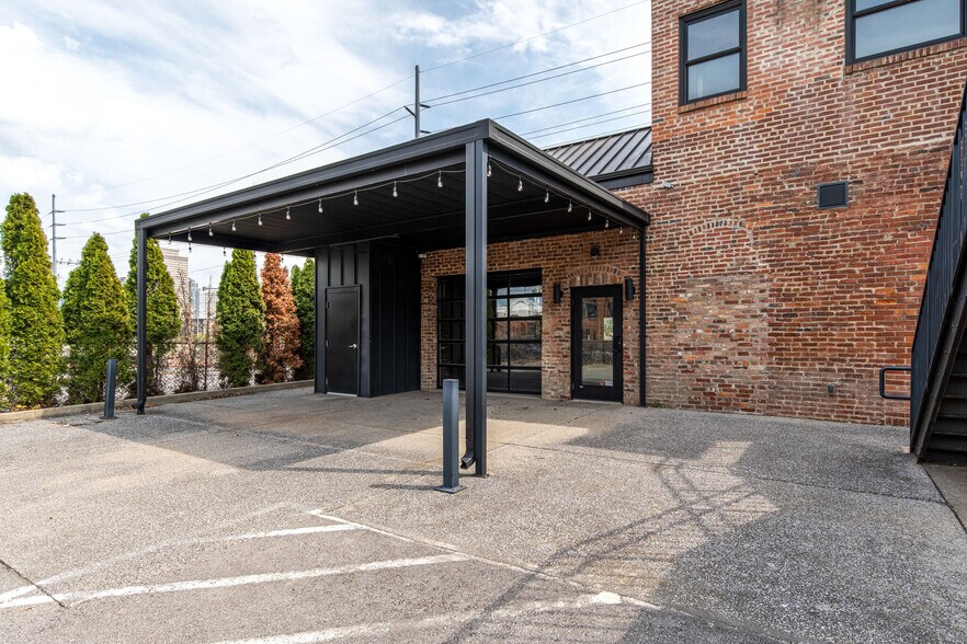 More Photos Of 1314 Jo Johnston Ave, Nashville Freestanding For Sale