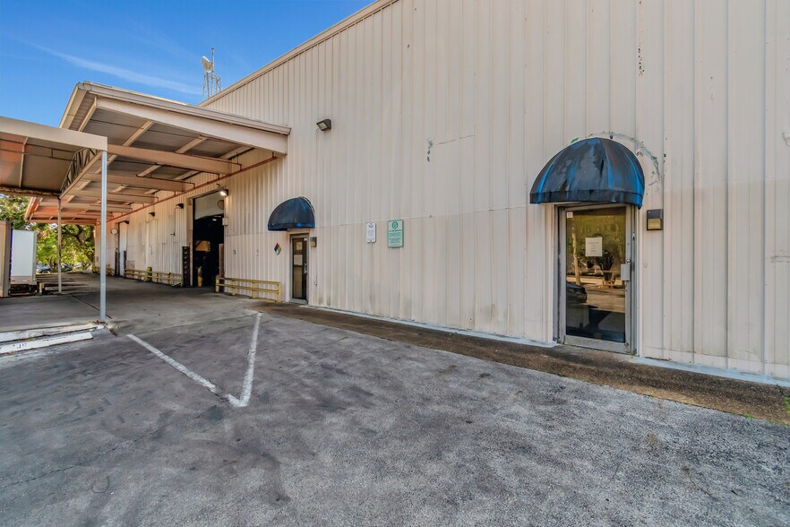 More Photos Of 198 Lock Rd, Deerfield Beach Warehouse For Lease