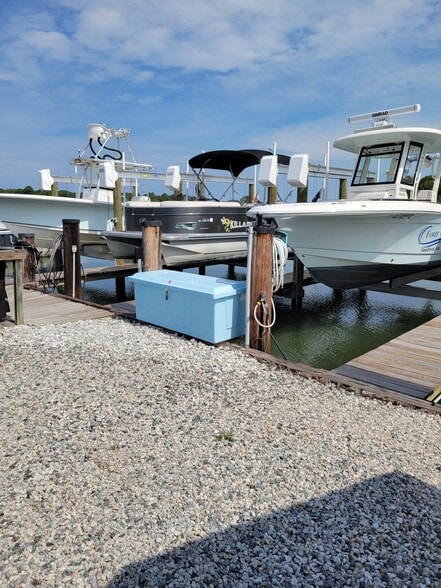 More Photos Of 1742 Back Creek Rd, Seaford Marina For Sale