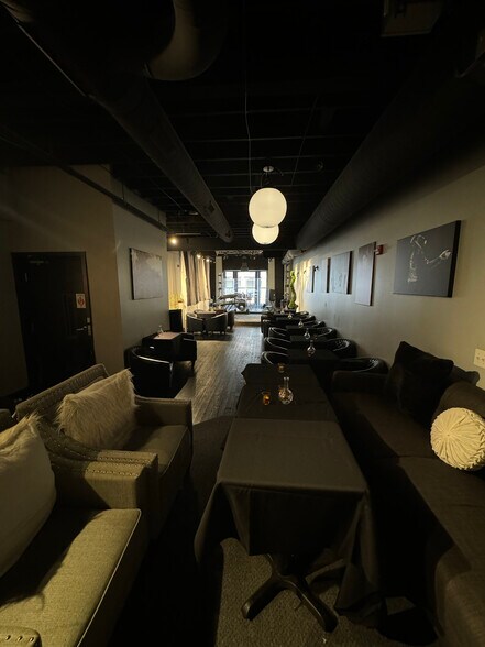 More Photos Of 501 N College Ave, Indianapolis General Retail For Sale