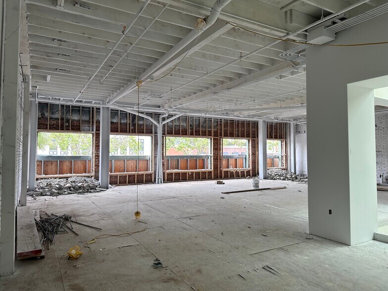 More Photos Of 222 N Brand Blvd, Glendale Storefront For Lease