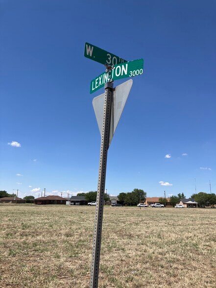 More Photos Of 1100-1200 W 31st St, Plainview Land For Sale