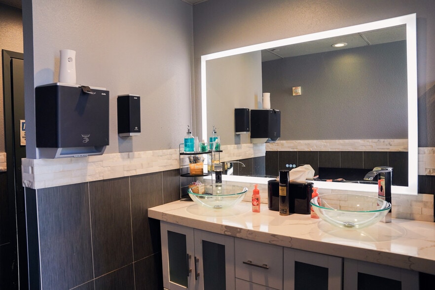 More Photos Of 2705 Virginia Pky, McKinney Religious Facility For Sale