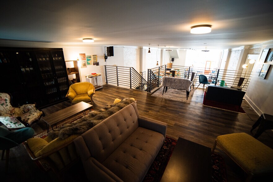 More Photos Of 428-432 2nd St, Macon Storefront Retail Residential For Sale