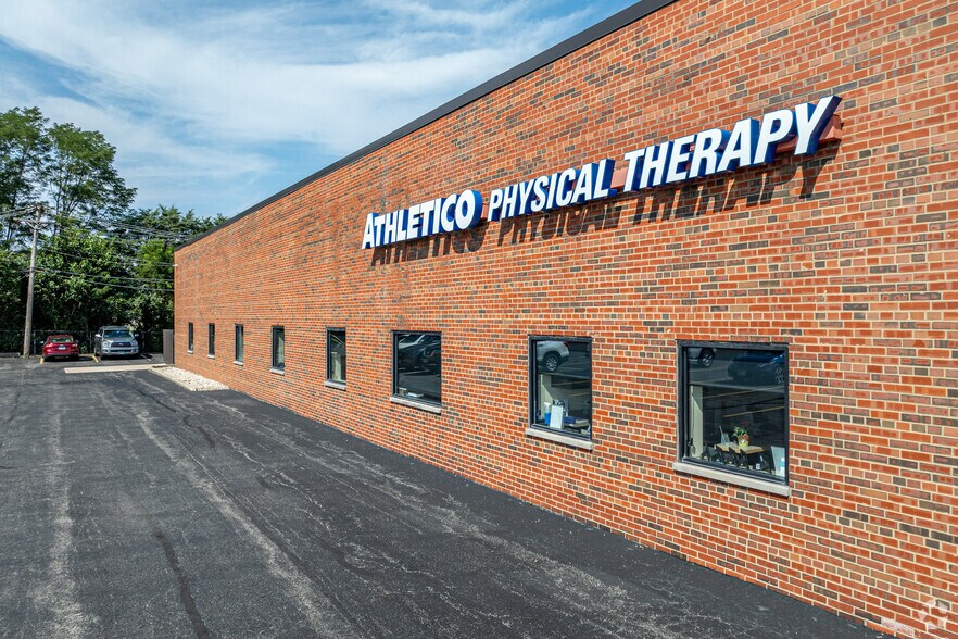More Photos Of 7110-7130 W 127th St, Palos Heights Medical For Lease