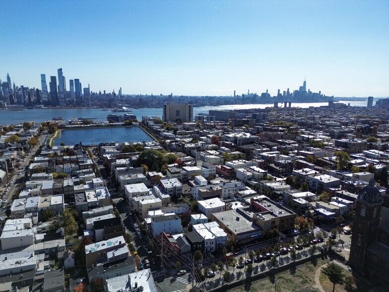 More Photos Of 2000 West St, Union City Office Residential For Sale