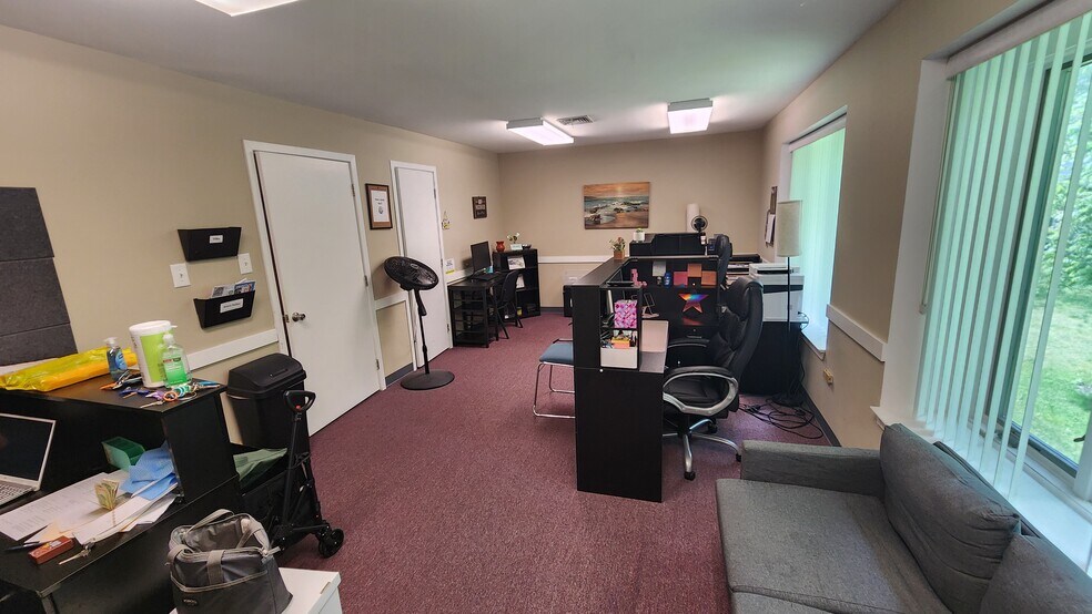 More Photos Of 901 Route 168, Turnersville Office For Lease