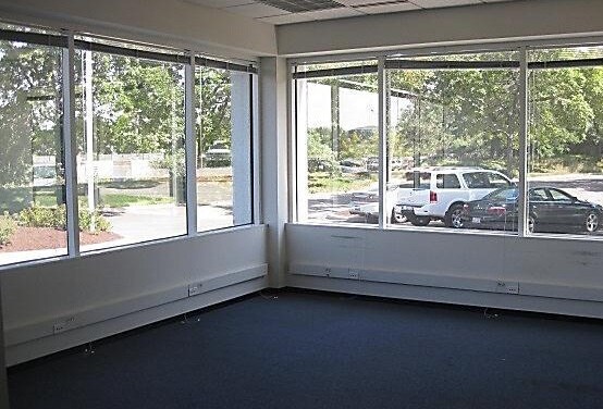 More Photos Of 1 E Oak Hill Dr, Westmont Office For Lease