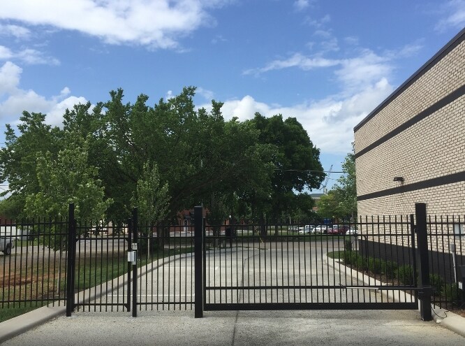 More Photos Of 319 Hickerson Dr, Murfreesboro Light Distribution For Lease