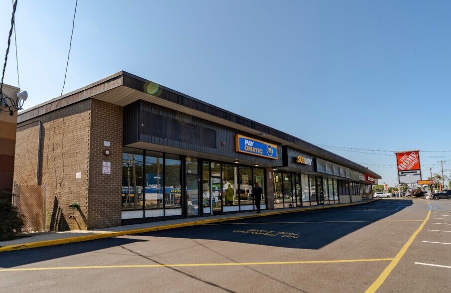 More Photos Of 264-350 Middle Country Rd, Coram Unknown For Lease