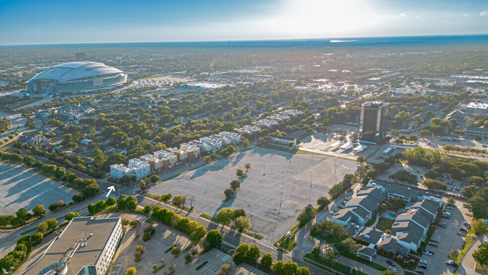 More Photos Of 1206 E Road To Six Flags St, Arlington Apartments For Sale