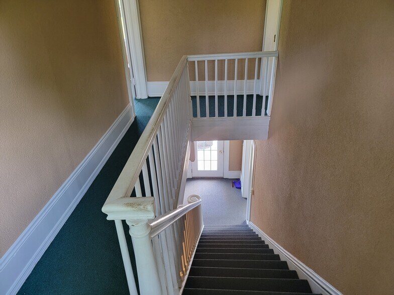 More Photos Of 115 W Blue Ridge St, Stuart Office For Sale