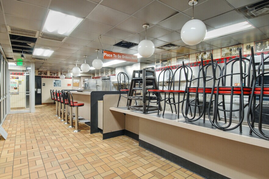 More Photos Of 2940 Elysian Flds, New Orleans General Retail For Sale