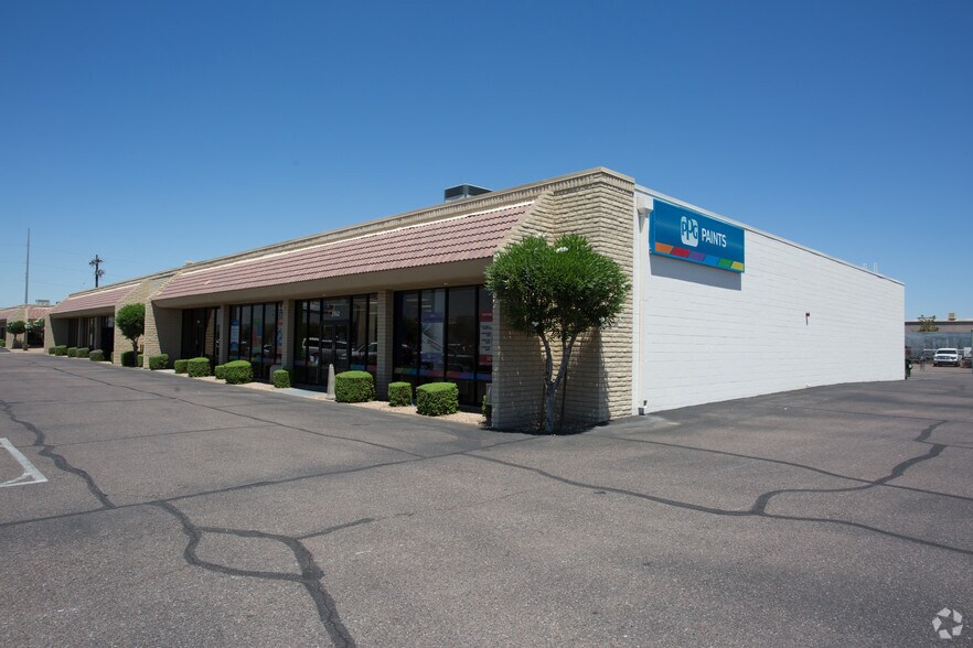 More Photos Of 2962-2972 W Thomas Rd, Phoenix Showroom For Lease