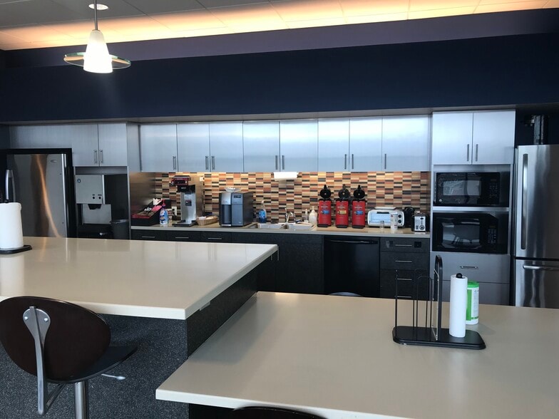 More Photos Of 1000 Southwestern Energy Dr, Conway Office For Lease