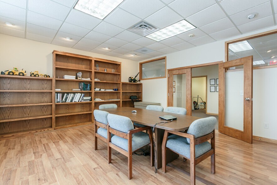 More Photos Of 300 Buell Rd, Rochester Loft Creative Space For Sale