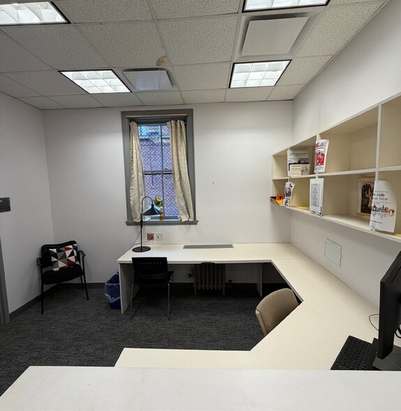 More Photos Of 195 Angell St, Providence Office For Sale