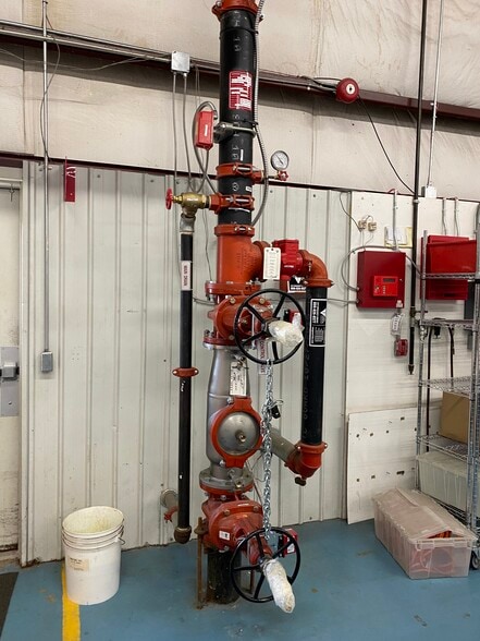 More Photos Of 2291 Traversefield Dr, Traverse City Manufacturing For Lease