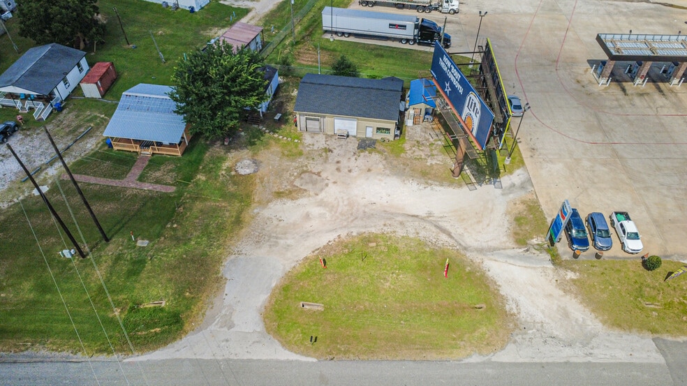 More Photos Of 6736 US Highway 59 S, Goodrich Freestanding For Sale