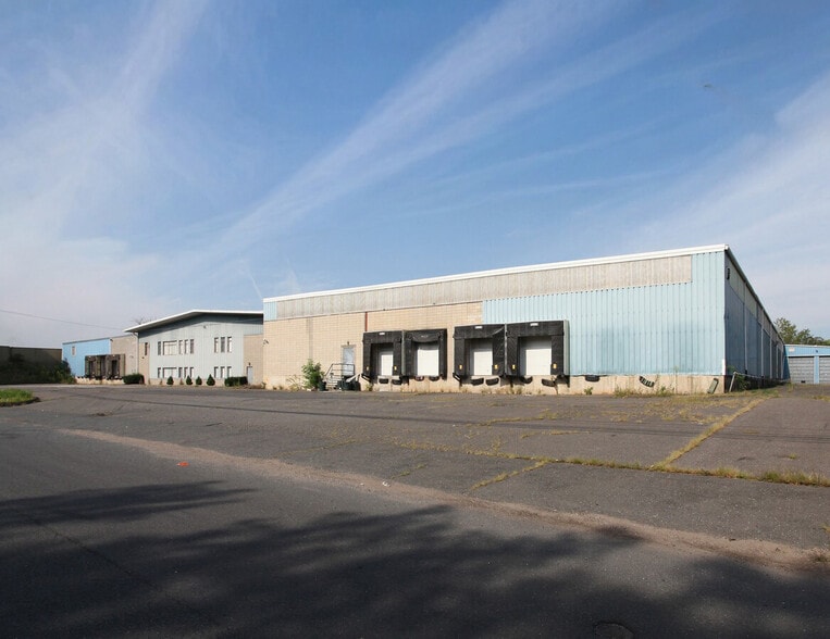 More Photos Of 231 Weston St, Hartford Warehouse For Sale