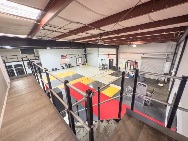 More Photos Of 2315 E 3rd Ave, Tampa Warehouse For Lease