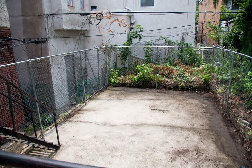 More Photos Of 6006 Chestnut St, Philadelphia Storefront Retail Residential For Sale