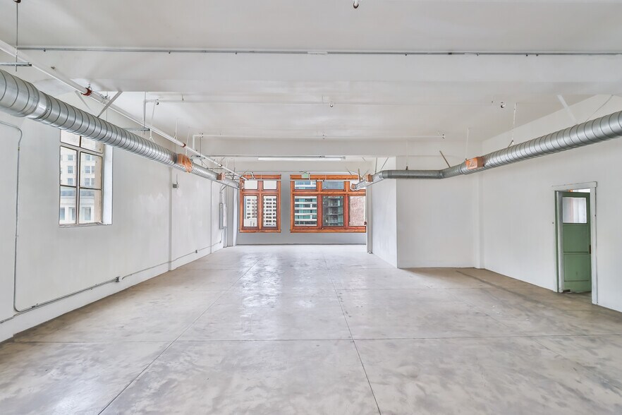 More Photos Of 737 S Broadway, Los Angeles Loft Creative Space For Sale