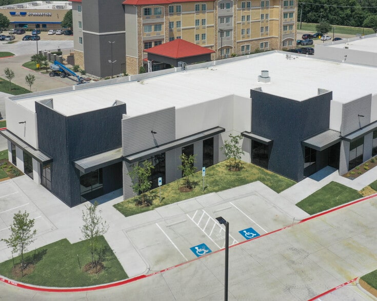 More Photos Of 240 W Exchange Pky, Allen Medical For Lease