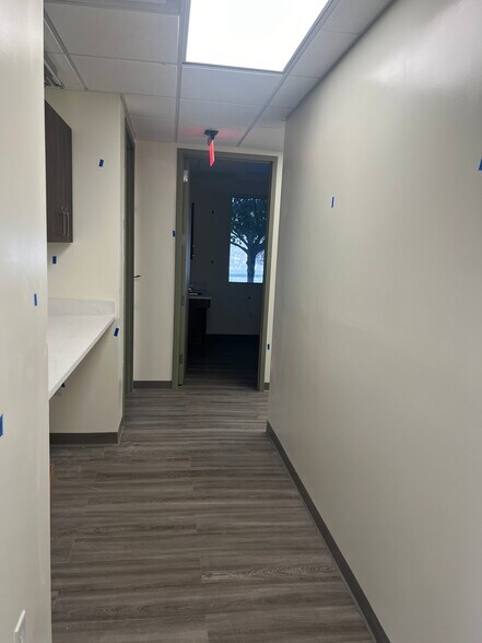 More Photos Of 6301 Northern Pass Dr, El Paso Medical For Sale