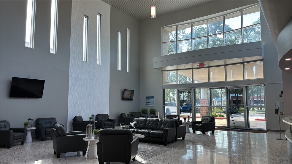 More Photos Of 411 Lantern Bend Dr, Houston Medical For Lease