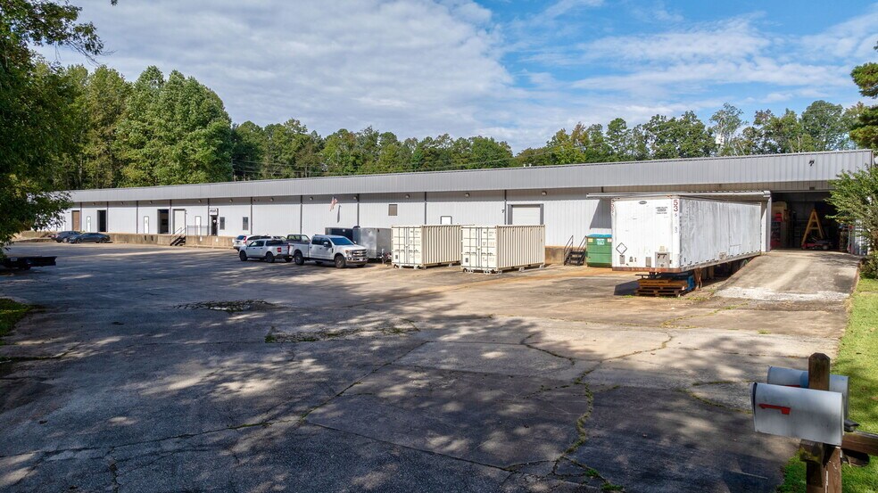 More Photos Of 328 Commerce Blvd, Bogart Warehouse For Sale