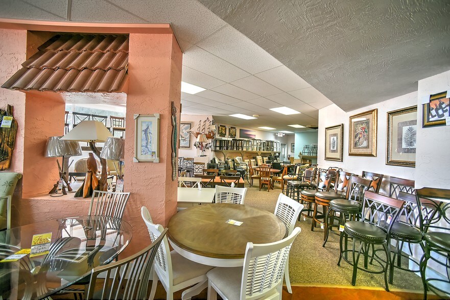 1202 Ridgewood Ave, Daytona Beach, FL 32117 Storefront Retail