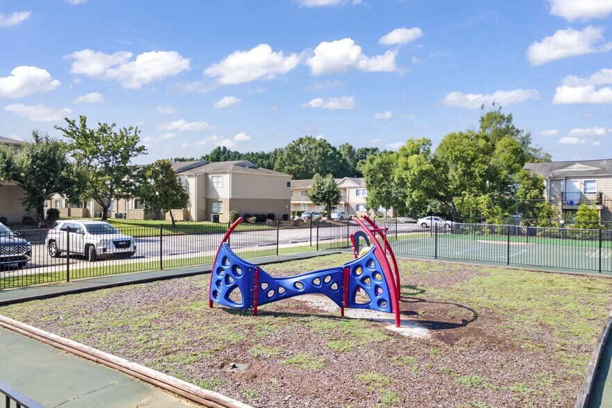 More Photos Of 4141 Pinson Valley Pky, Birmingham Apartments For Sale