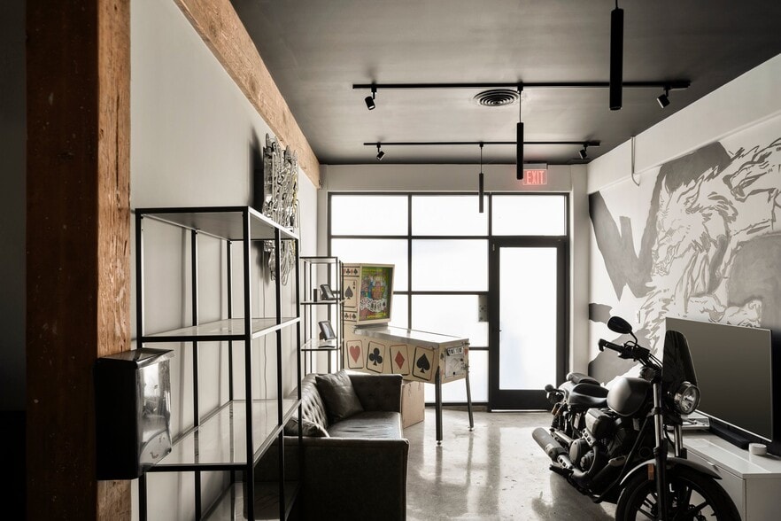 More Photos Of 2734 N Eastern Ave, Los Angeles Freestanding For Sale