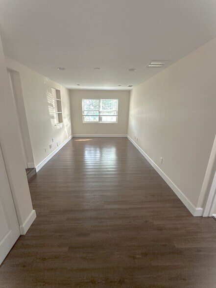 More Photos Of 202 4th Ave, Indialantic Office Residential For Lease