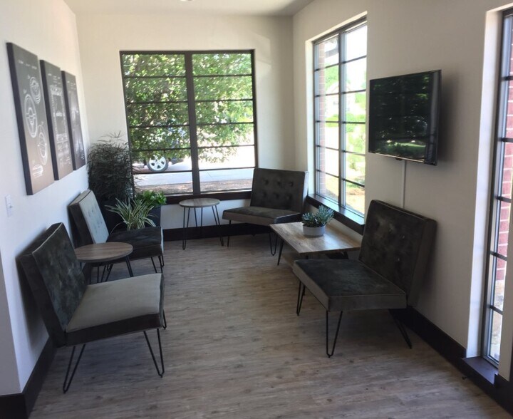 More Photos Of 2216 NW 164th, Edmond Office For Sale