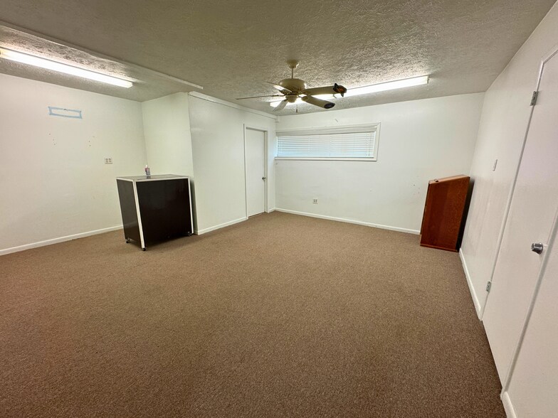 More Photos Of 1922 Dallas St, Pasadena Religious Facility For Sale