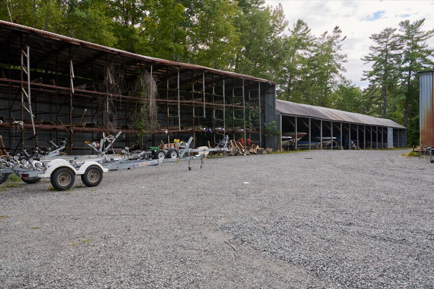 More Photos Of 1881 Pilot Knob Rd, Kattskill Bay Marina For Sale